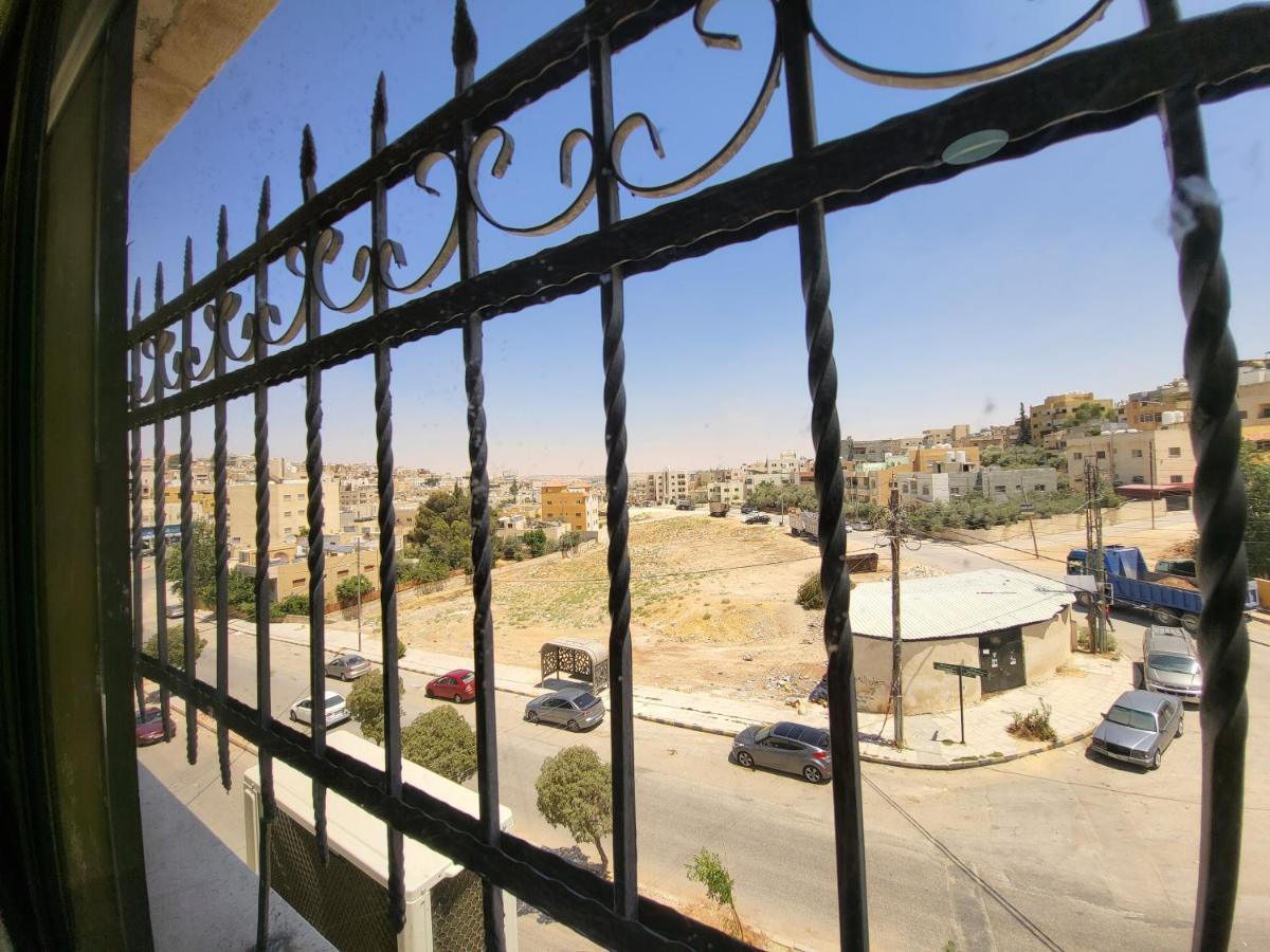 Ibn Kathir Apartment Madaba Kültér fotó