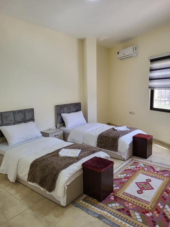 Ibn Kathir Apartment Madaba Kültér fotó