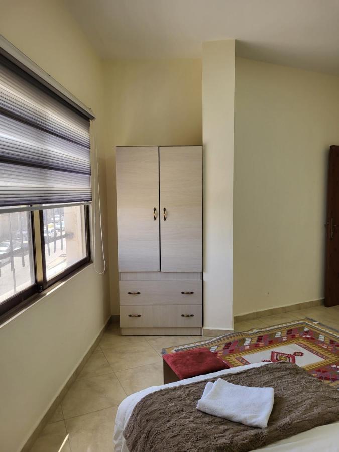 Ibn Kathir Apartment Madaba Kültér fotó